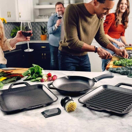 Lodge 6-Piece Cast Iron Chef Collection Gourmet Set in Black