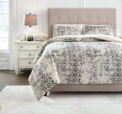 Ashley Furniture Addey King Comforter Set Black/Gray;Brown/Beige