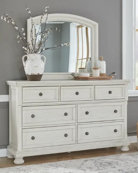 Ashley Furniture Robbinsdale Bedroom Mirror - Antique White
